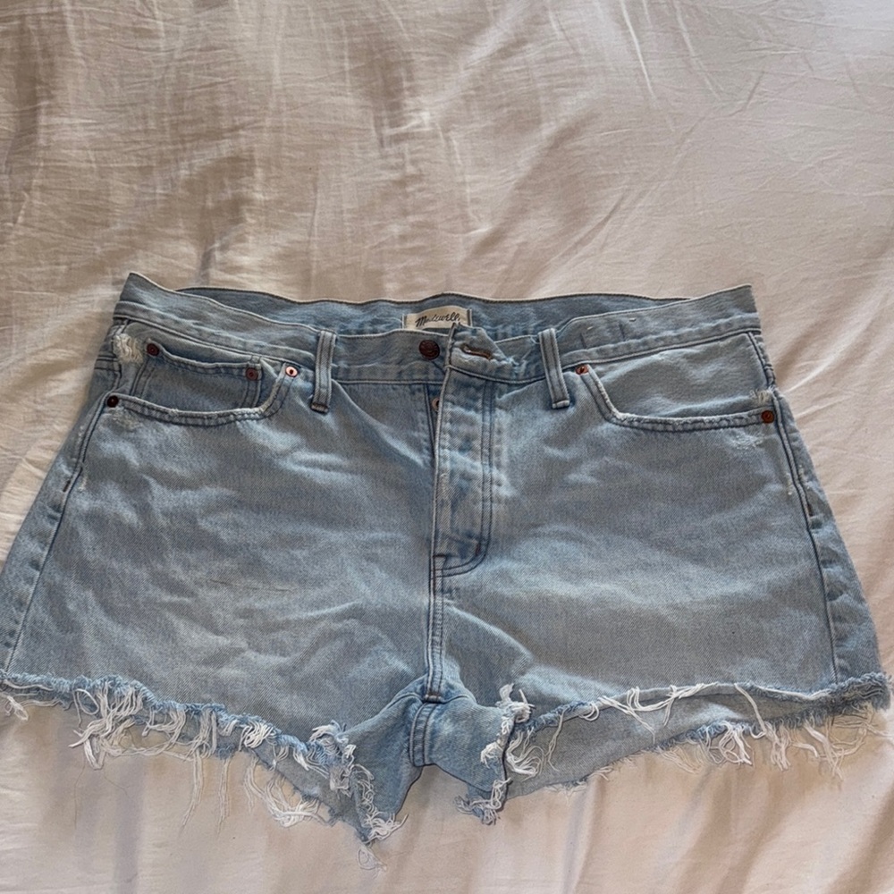 Blue High-Waisted Jean Shorts with Frayed Hem